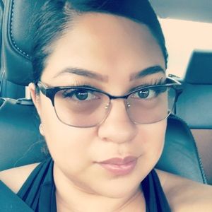 Meet your Posher, Celia